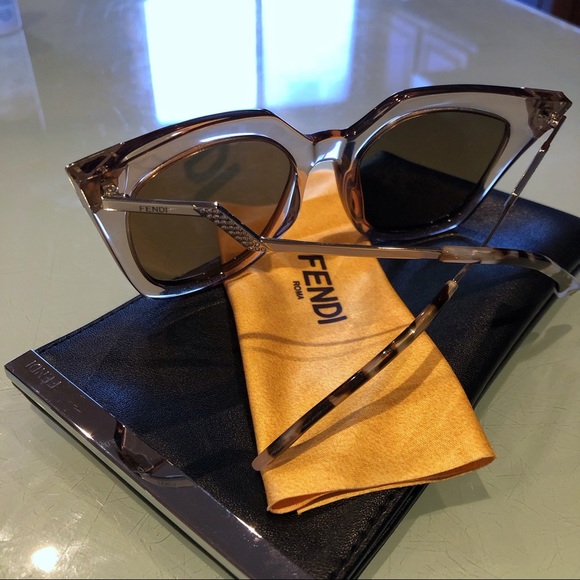 Fendi 52mm Cat Eye Sunglasses Iridia Dove Grey - Picture 4 of 8